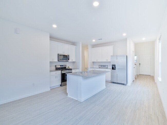 Foto del edificio - 14984 Rustic Moon Rd