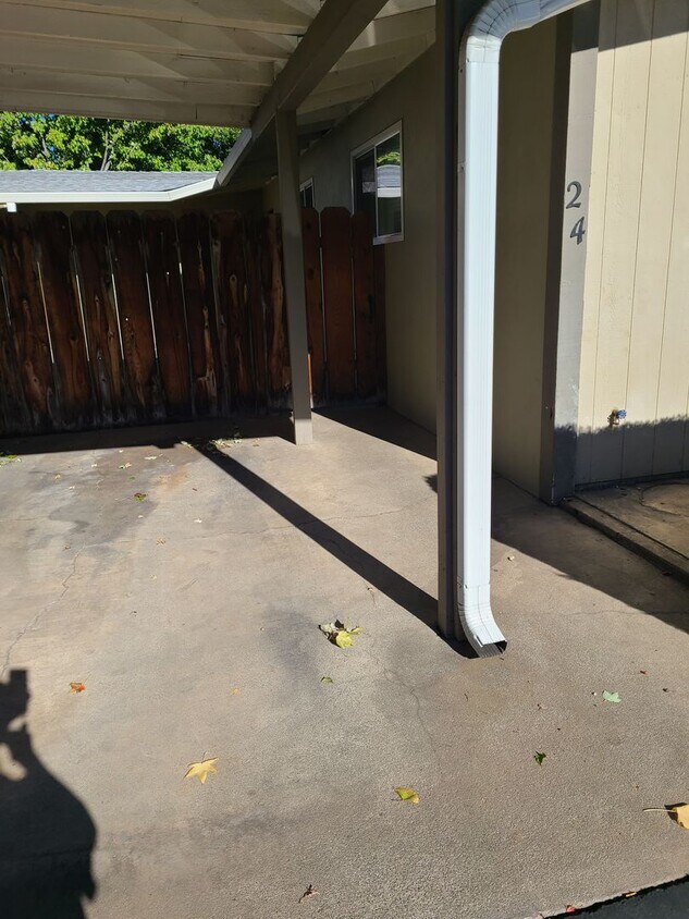 Foto principal - 139 W Lassen Ave