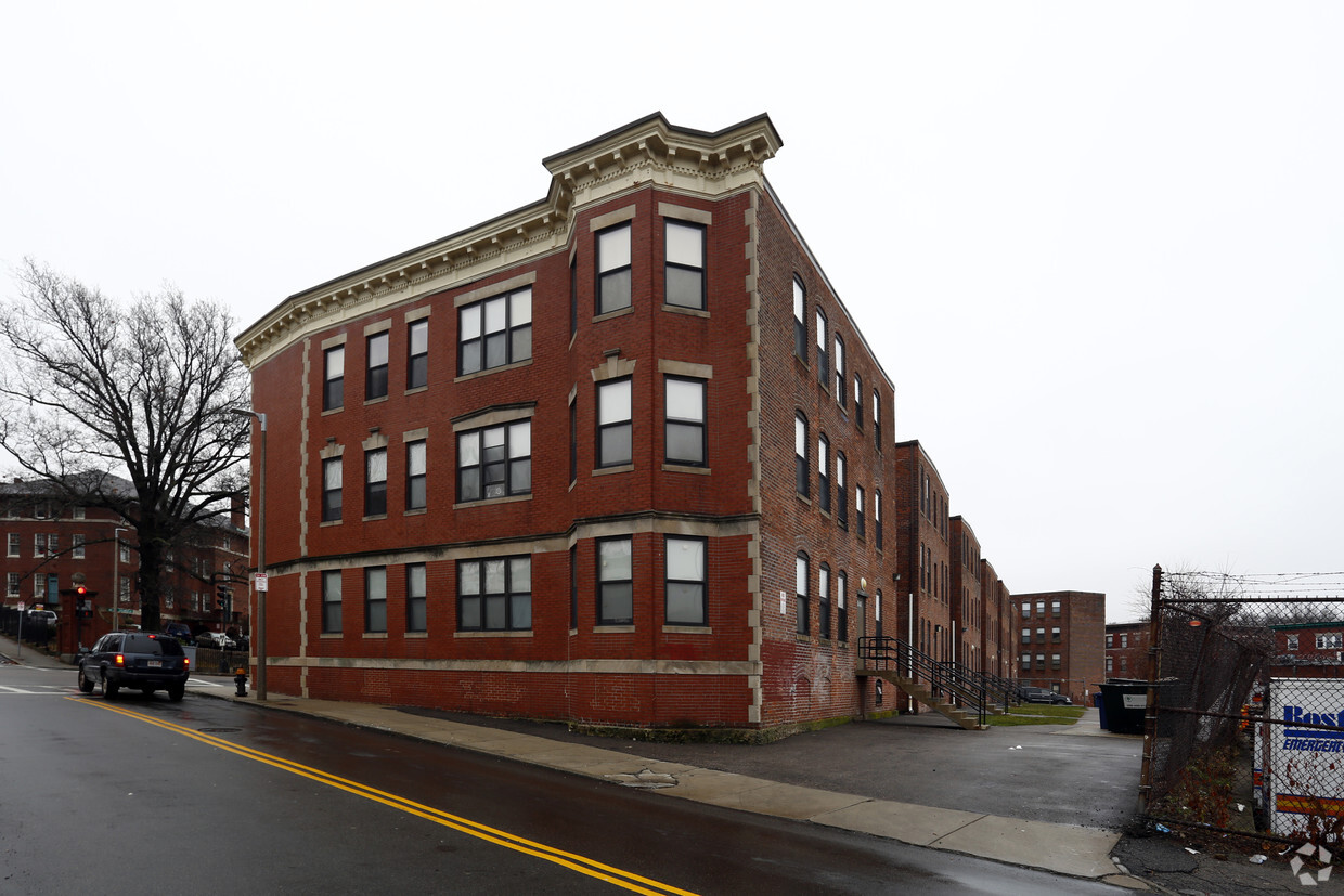 Building Photo - Dimock-Bragdon Apartments