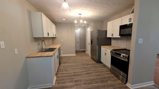 Foto del edificio - 311 Orchard Ln