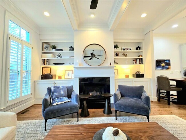 Foto del edificio - 53 Honour Ave NW