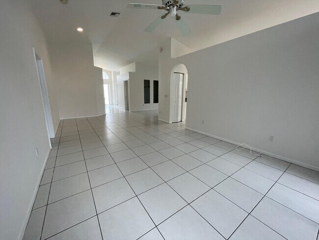 Foto del edificio - 22875 Barrister Dr