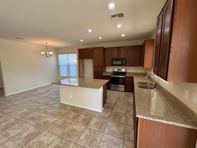 Building Photo - 3911 S 100th Glen