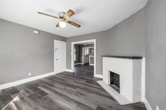 Building Photo - 1501 Dunlavy St