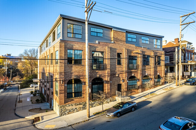 Foto del edificio - Bloomfield Lofts