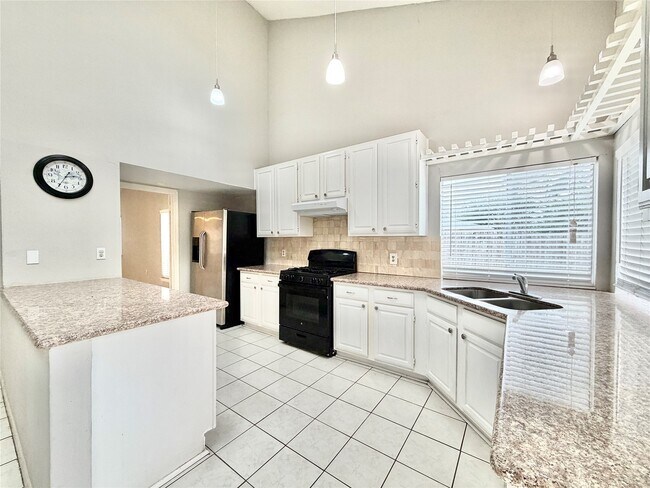 Foto del edificio - 3410 Woodstream Pl