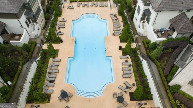 Foto del edificio - 6683 Cadence Blvd