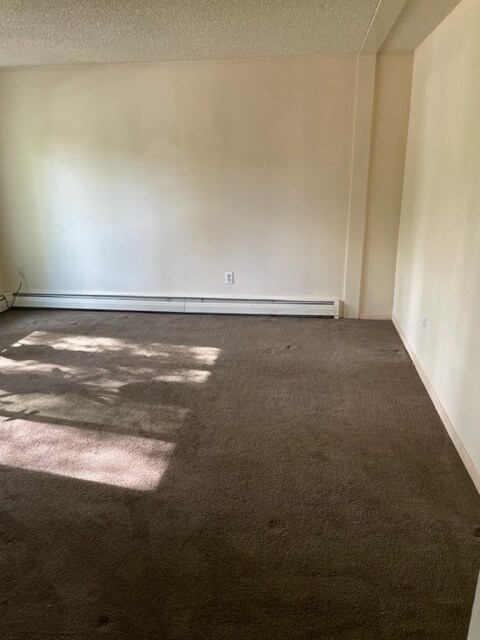Living Room - 872 Ridge Loop Rd