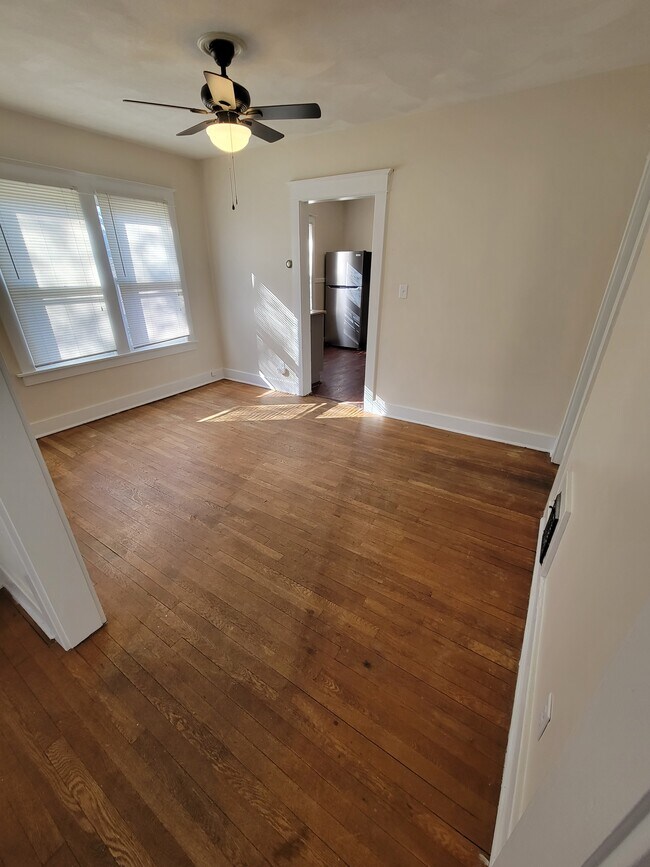 dining room - 51 Belden St