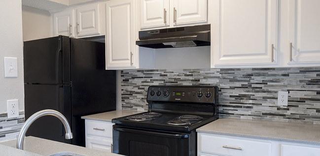 Building Photo - 1 bedroom in North Richland Hills TX 76180