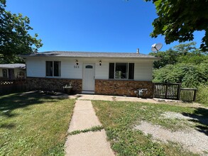 Building Photo - 509 Scenic Park Dr