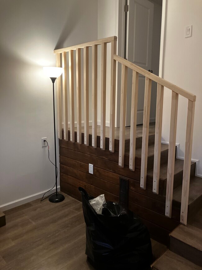 Foto del edificio - 265 Rown Rd