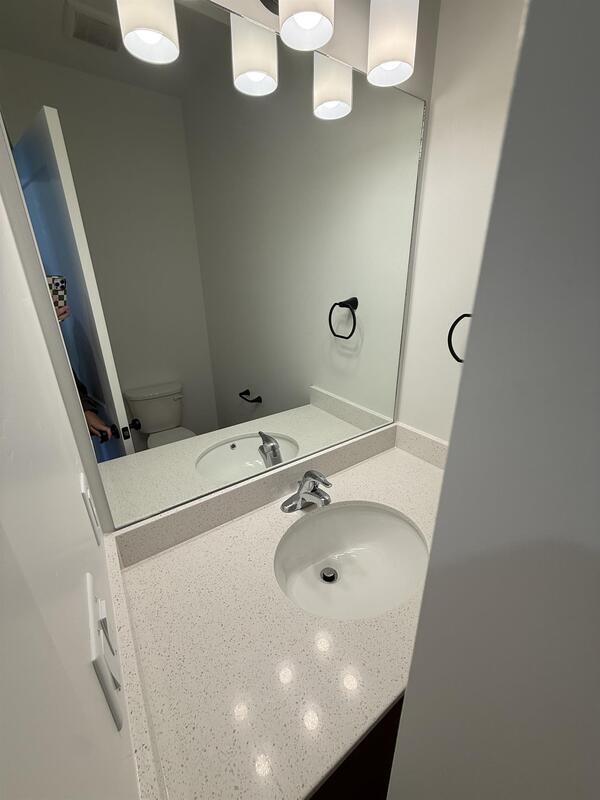 Building Photo - 96 N 400 W
