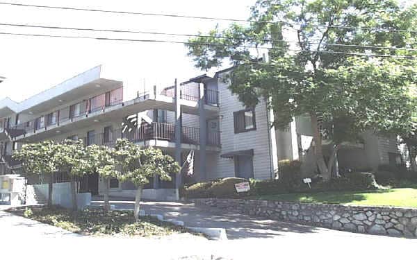 Building Photo - 3239 Altura Ave