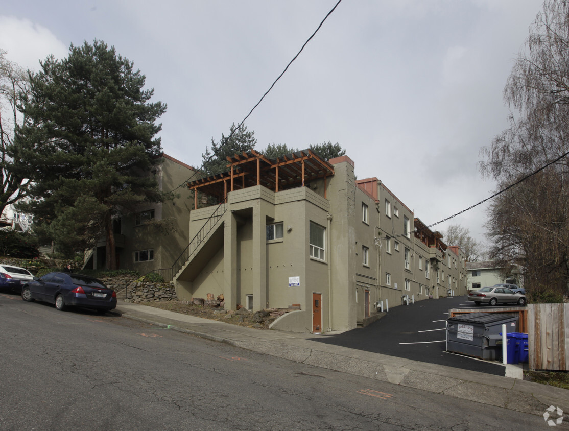 Foto del edificio - Richardson Court Apartments