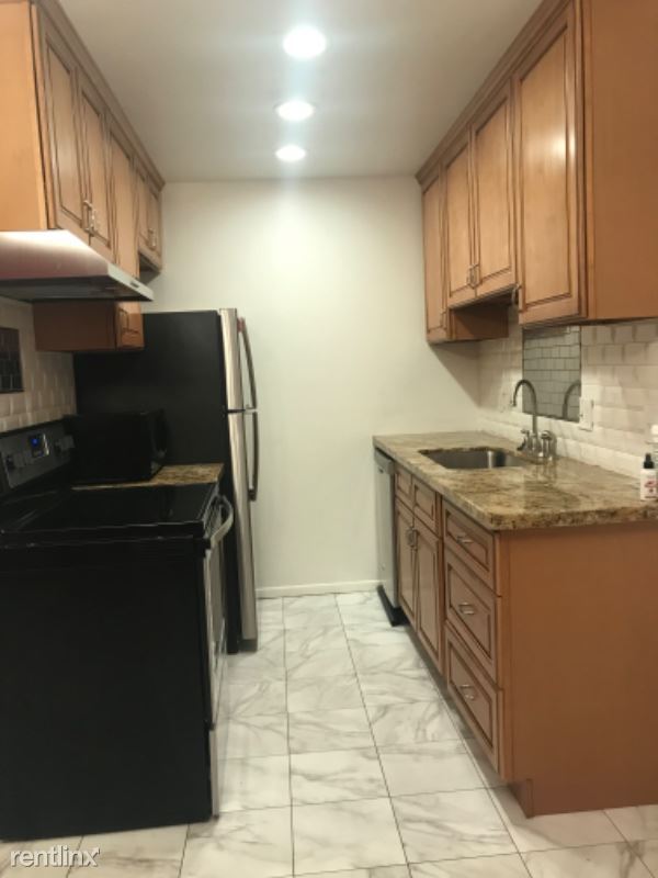 Building Photo - 6149 1300 E