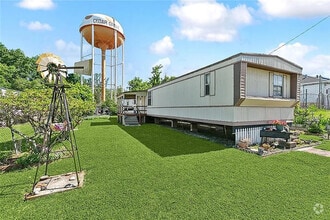 Building Photo - 108 Cedar Dr