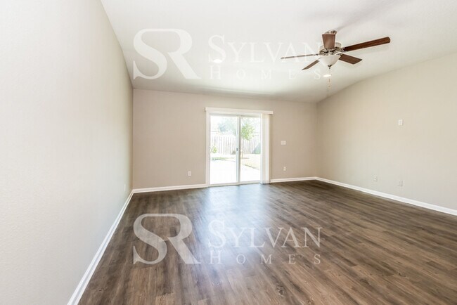 Foto del edificio - Charming 4BR 2BA Home