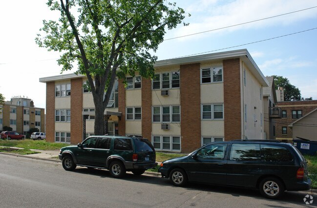Building Photo - 3300 Blaisdell Ave