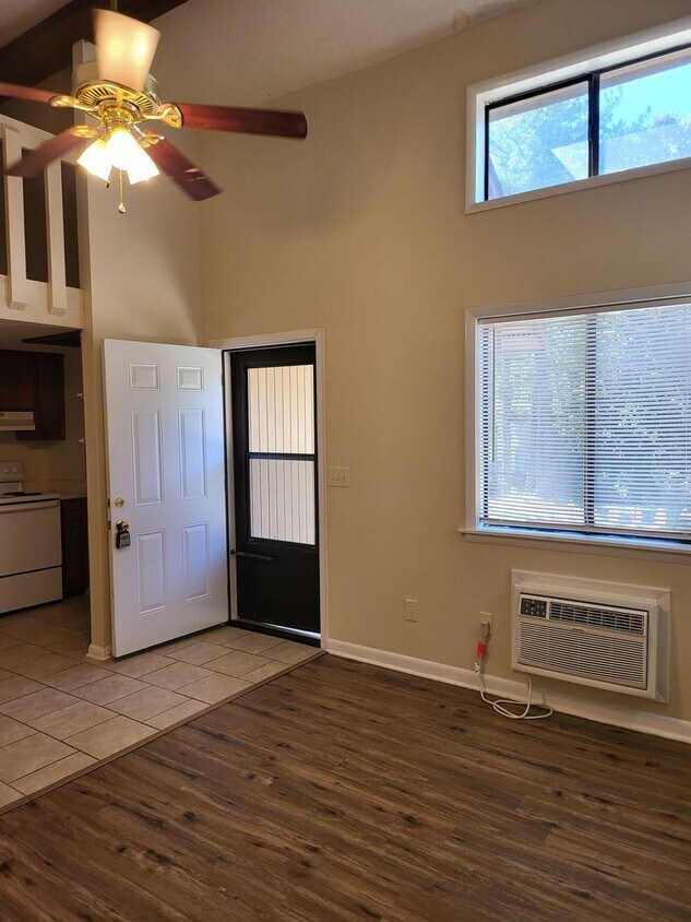 Foto del edificio - 2800 Garvin Rd NW