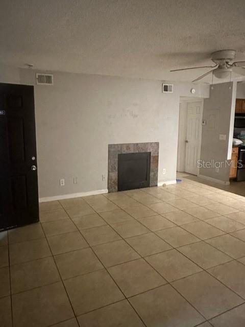 Foto del edificio - 315 Lakepointe Dr
