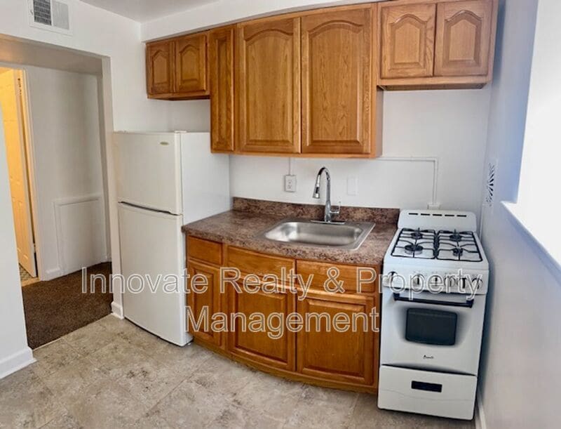 Photo - 7613 Whitaker Avenue