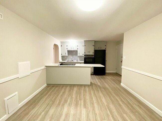 Building Photo - 57 Kimball Ave