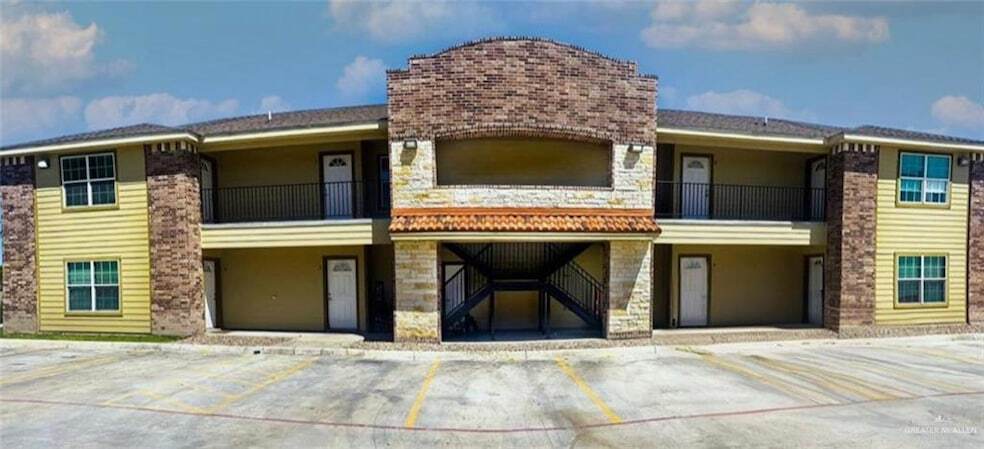 Foto principal - 416 E 5th St
