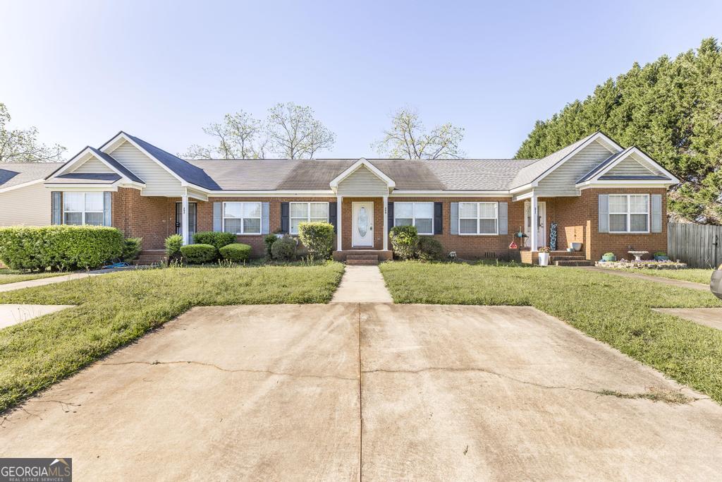 Primary Photo - 209 Northpointe Dr