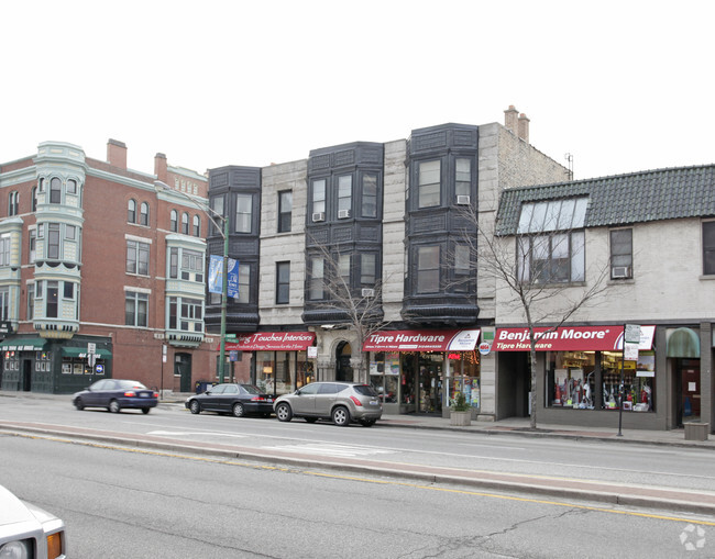 Old Town Apartments - 2040 W. North Ave.