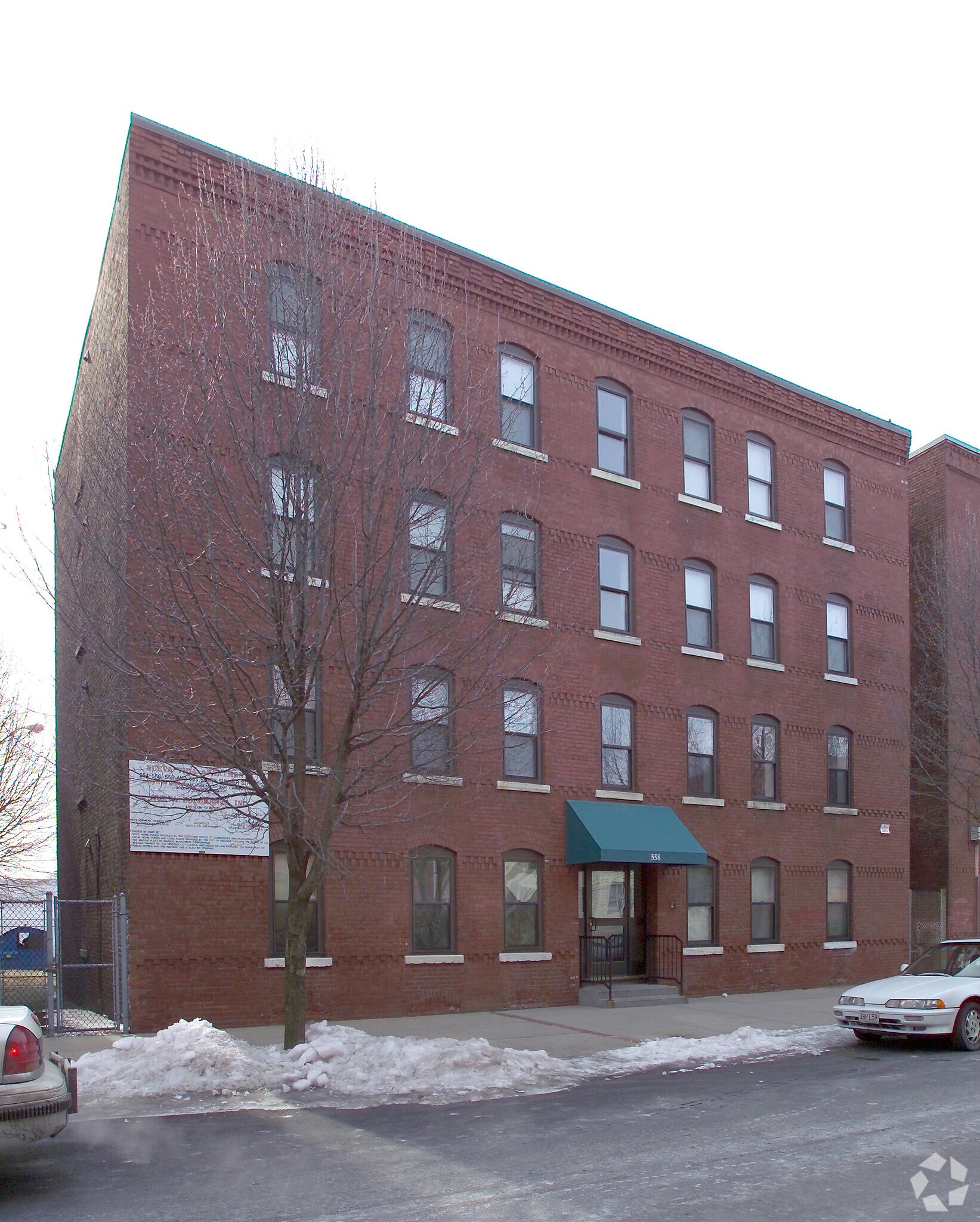 558 S Summer St, Holyoke, MA 01040 - 558 S Summer St Holyoke, MA 01040 ...