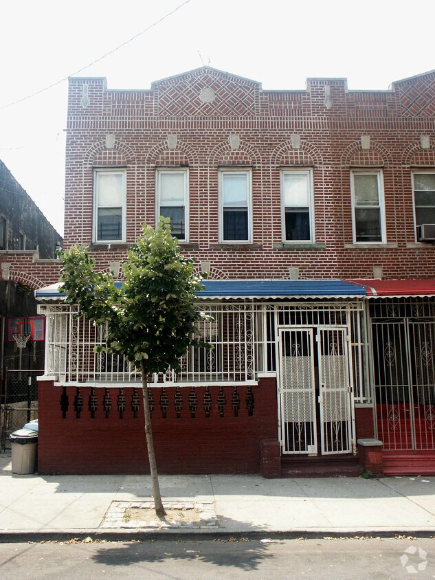 1147 Manor Ave, Bronx, NY 10472 Apartments in Bronx, NY