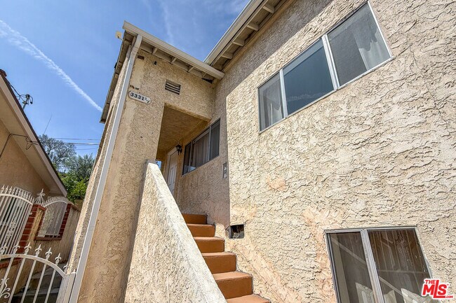 Foto del edificio - 3331 1/2 City Terrace Dr