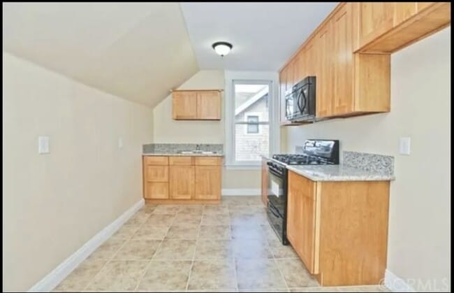 Foto del edificio - 364 E Pearl St