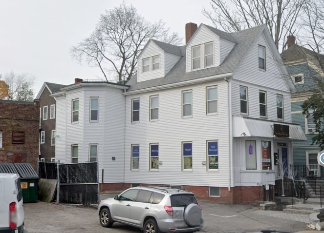 Building Photo - 220 Concord Ave