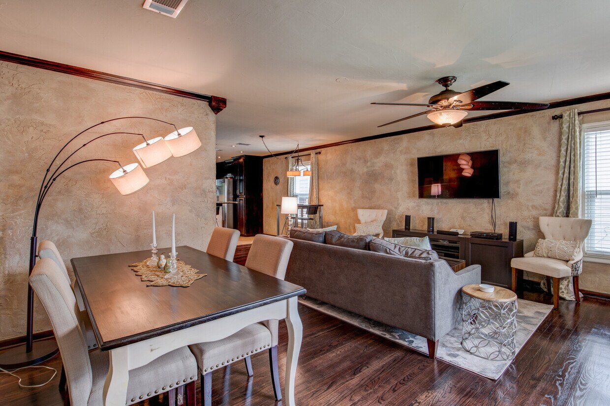 Foto principal - 3709 Collinwood Ave