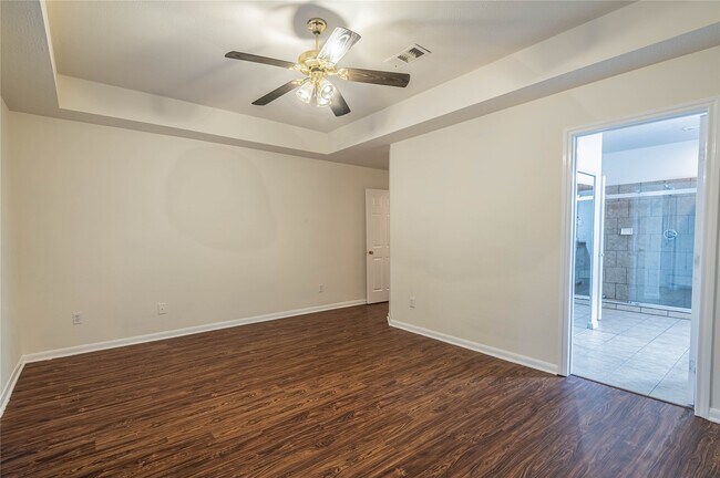 Building Photo - 6303 Faulkner Ridge Dr