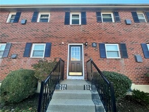 Building Photo - 70 Carroll Ave