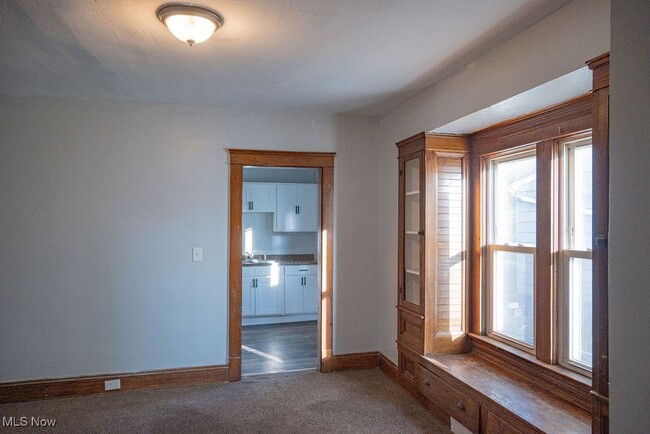 Building Photo - 3111 W 90th St