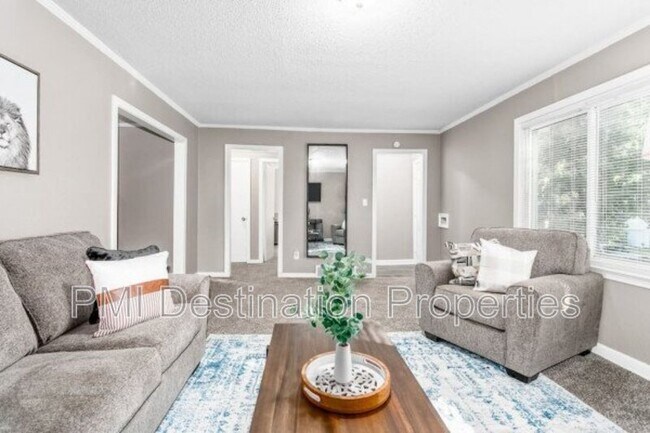 Foto del edificio - 7501 Booth Dr