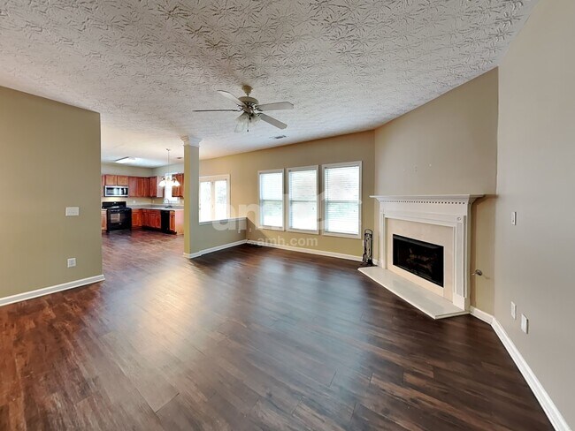 Foto del edificio - 2175 Village Green Dr