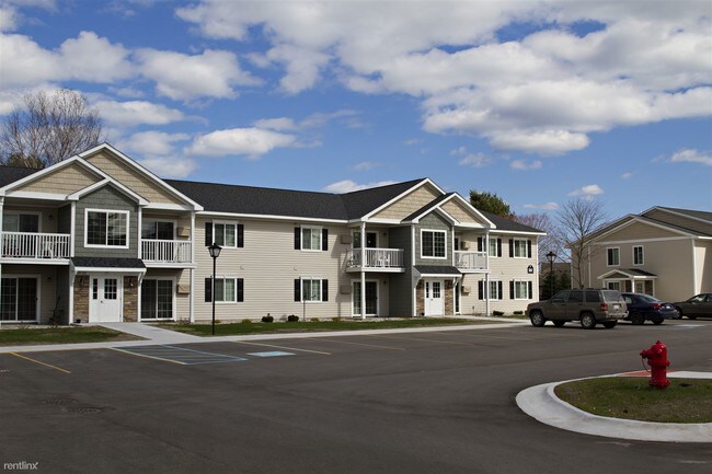 Building Photo - 539 Pinecrest St