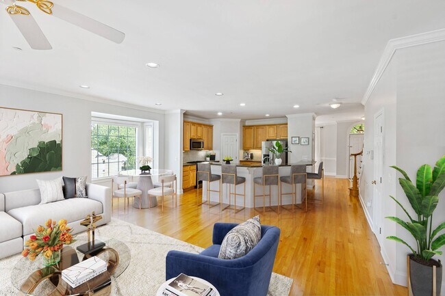 Eat-In Table/Bar Area - 100 Nolen Ln