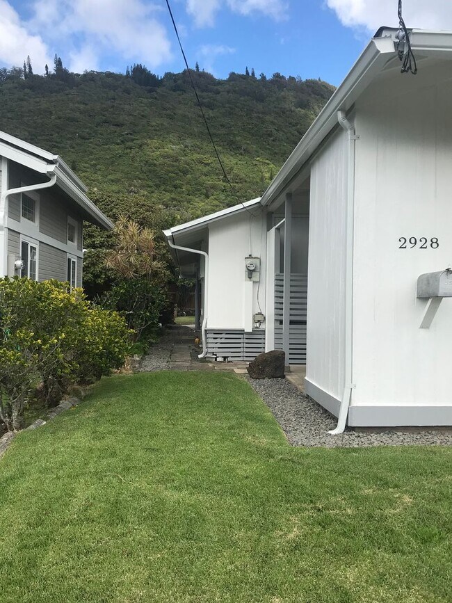 Foto del edificio - Manoa Renovated 3/1.5 SF Home