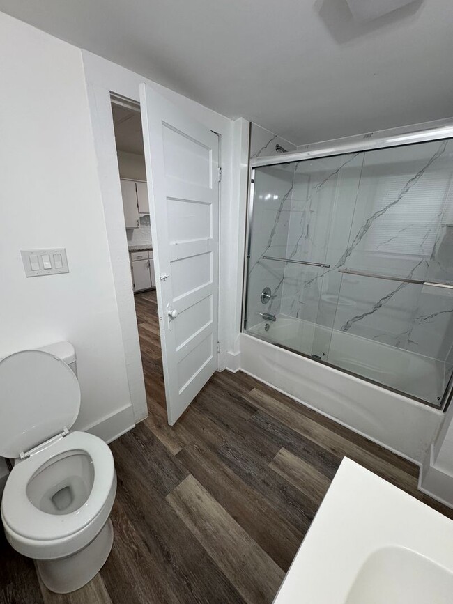 Foto del edificio - Spacious 2 bedroom, 1 bathroom house is Madisonville, KY