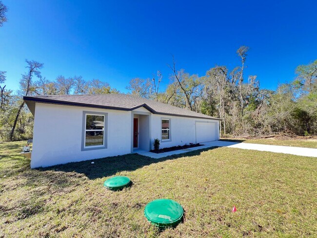 Foto del edificio - Brand New 4-Bedroom Home in Inverness – Modern Comfort Meets Florida Living! NEW BUILD HOME!