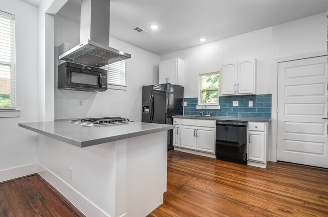 Foto del edificio - 2311 Lee St