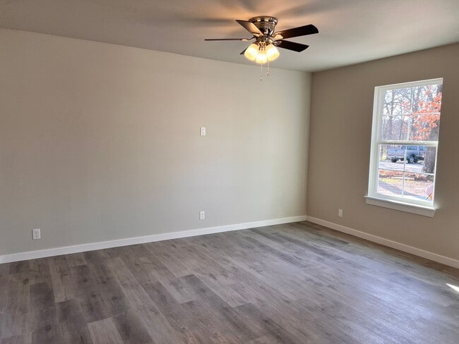 Building Photo - 1 Bedroom 1 Bathroom Studio