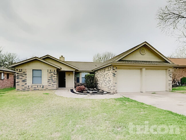 Foto del edificio - 6625 Old Whitley Rd