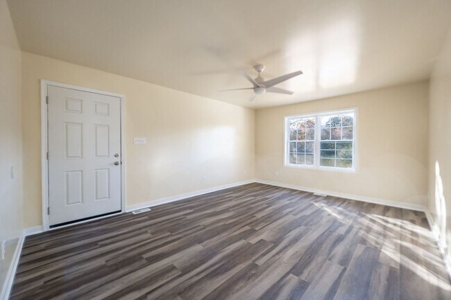 Foto del edificio - 3 Bedroom Midlothian Home Move In Ready